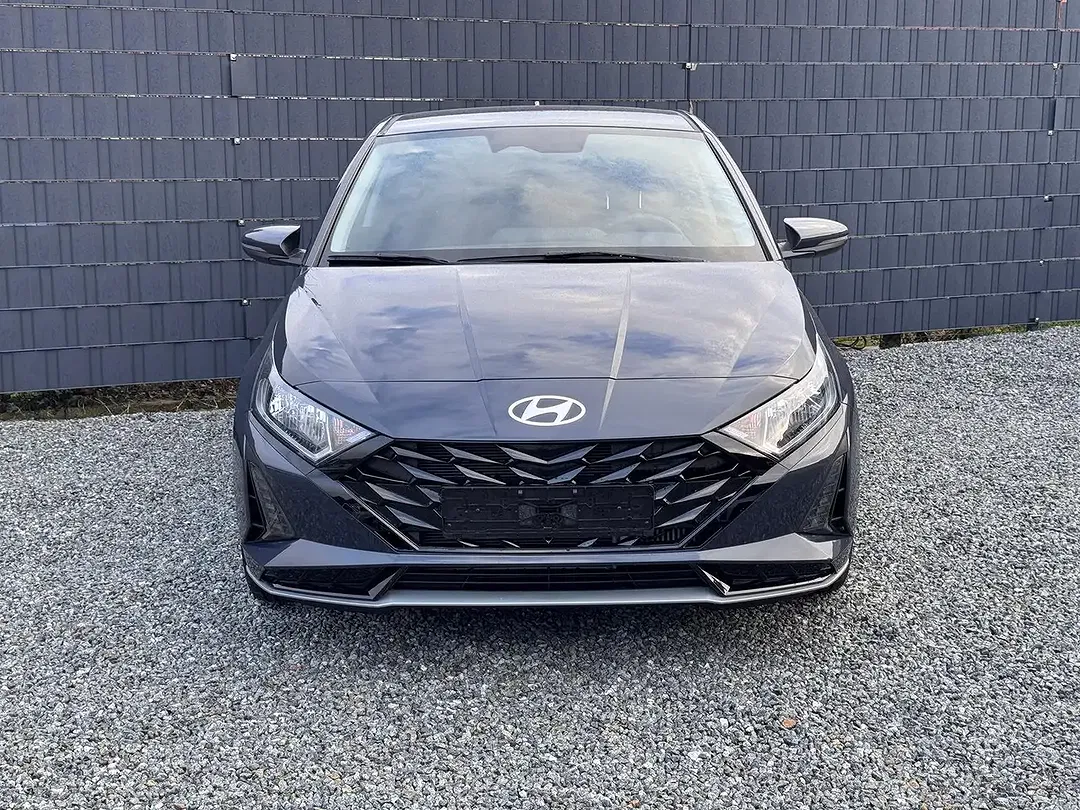 Hyundai i20 - Thumbnail 3