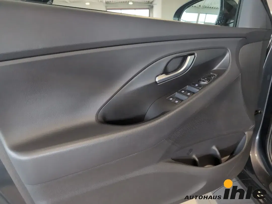 Hyundai i30 - Thumbnail 11
