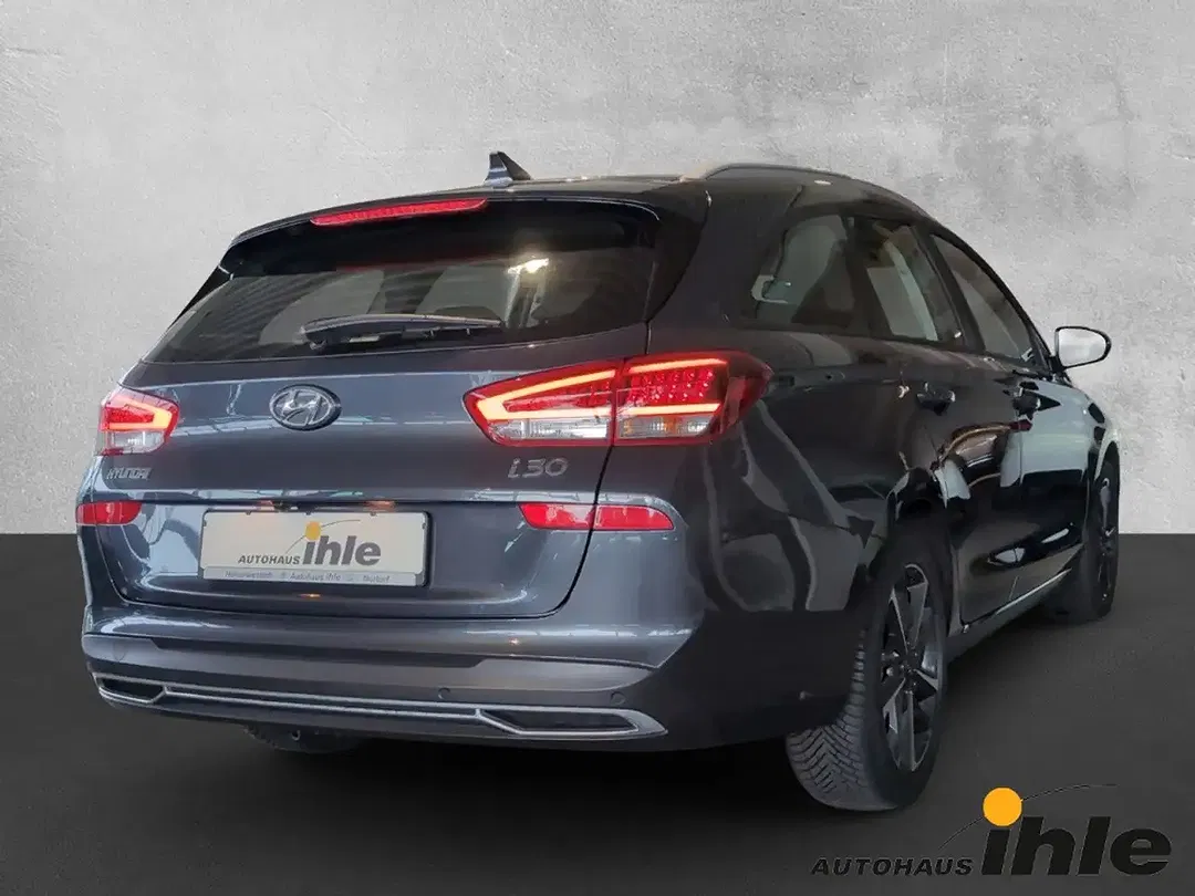 Hyundai i30 - Thumbnail 3
