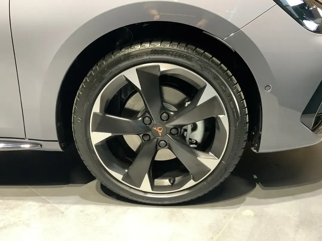 CUPRA Leon - Thumbnail 10