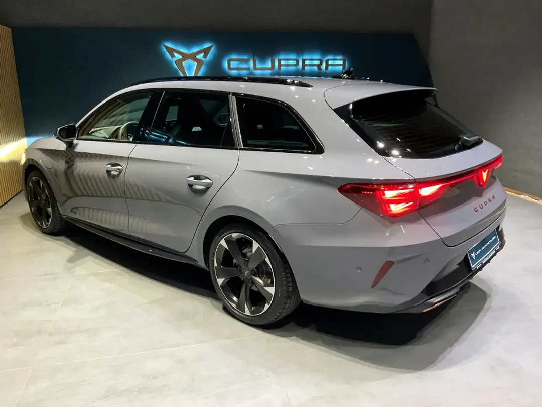CUPRA Leon - Thumbnail 5