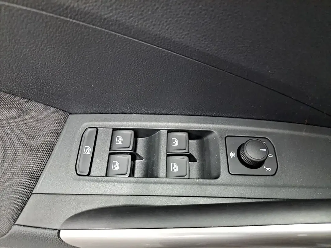 Skoda Fabia - Thumbnail 10