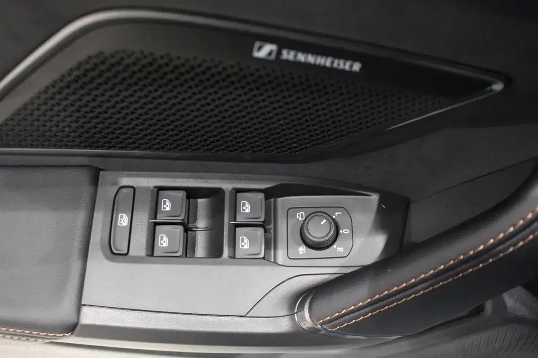 CUPRA Leon - Thumbnail 10