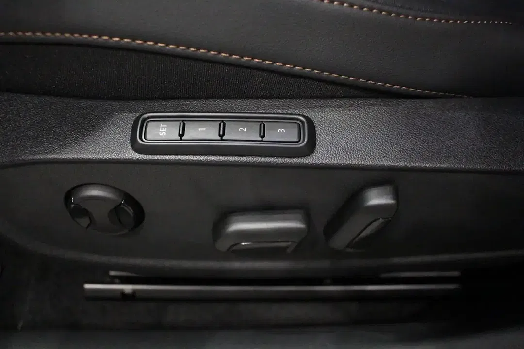 CUPRA Leon - Thumbnail 12
