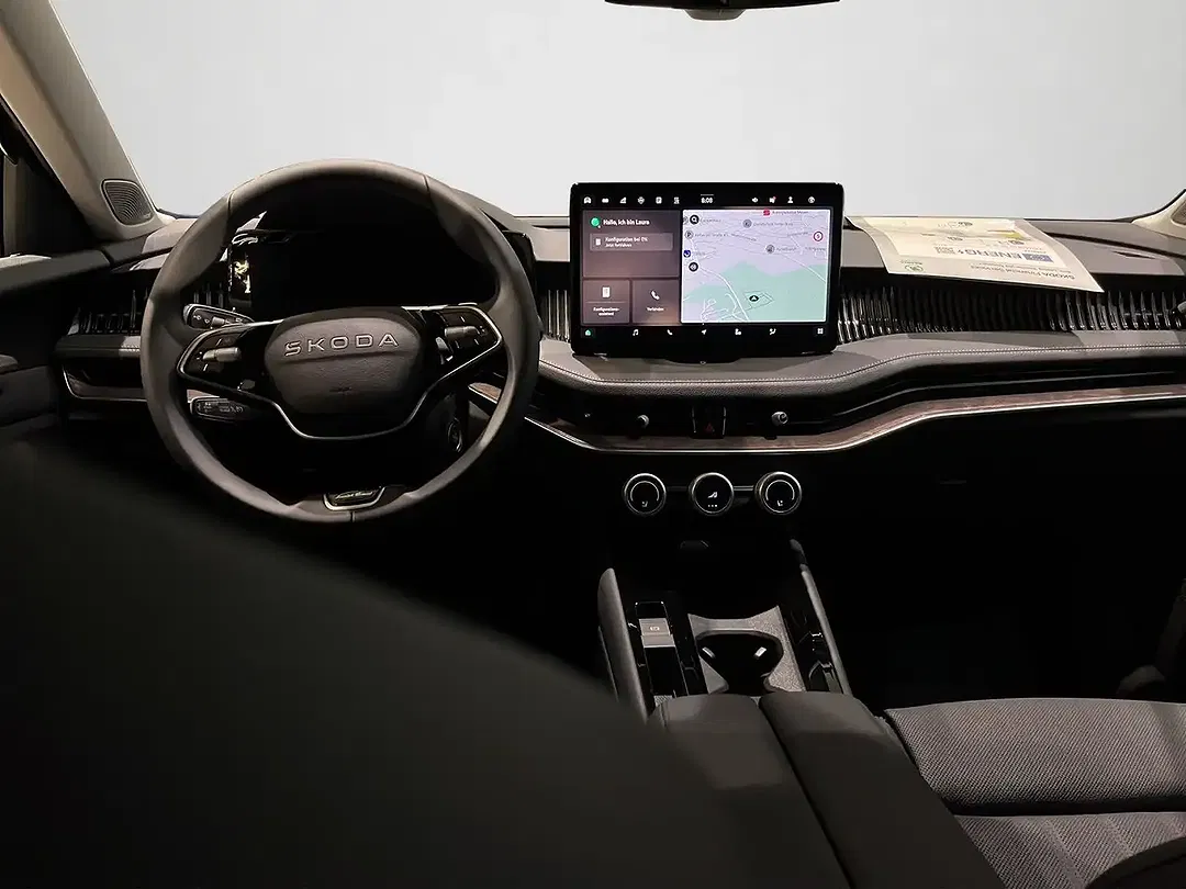Skoda Superb - Thumbnail 3