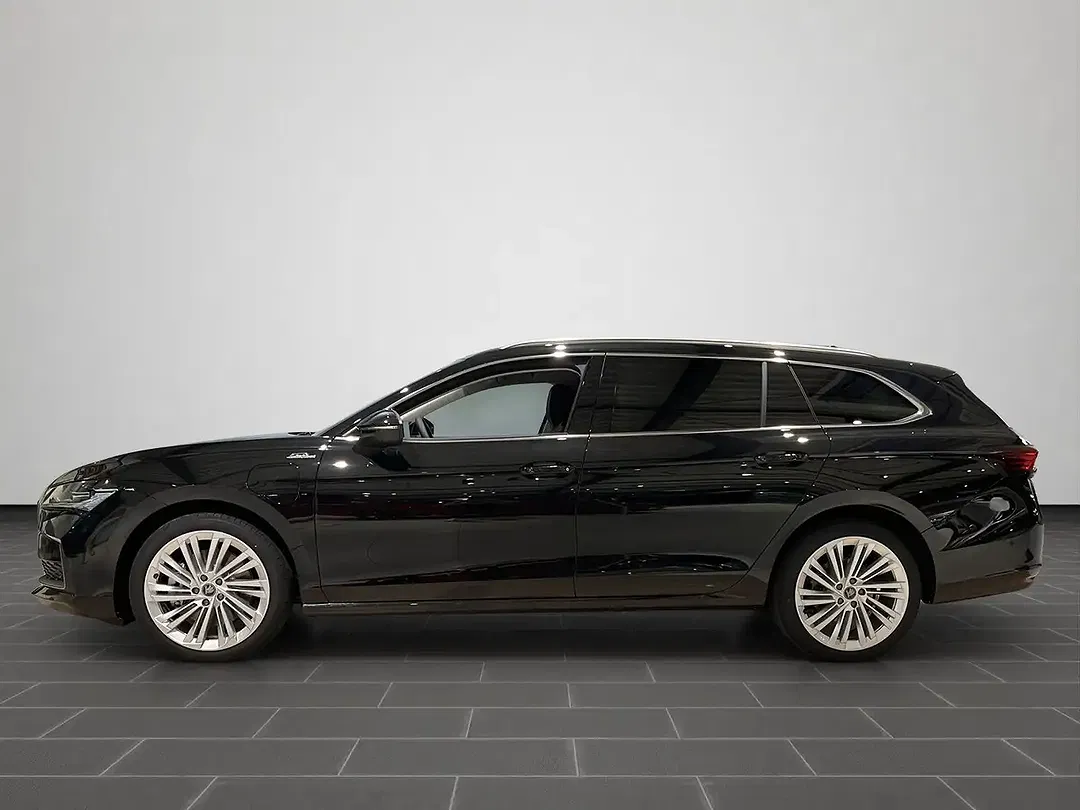 Skoda Superb - Thumbnail 6
