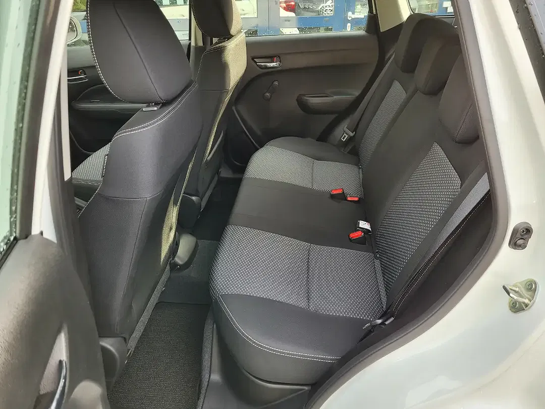 Suzuki Vitara - Thumbnail 9