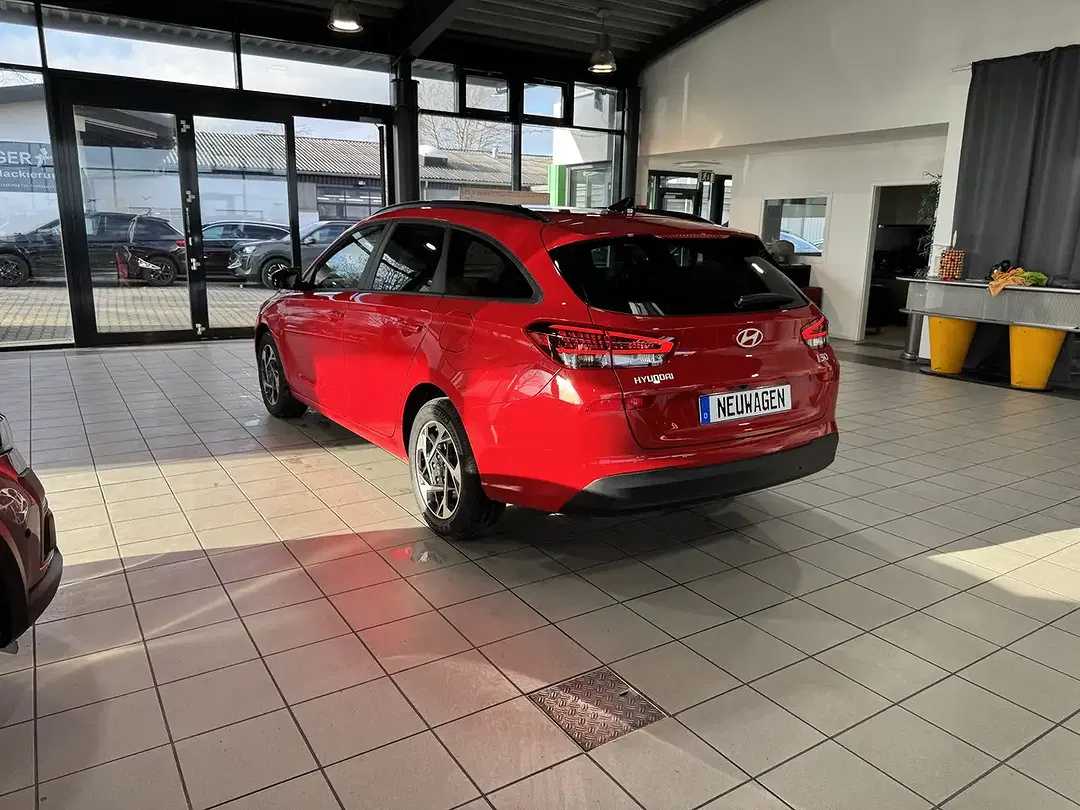 Hyundai i30 - Thumbnail 4