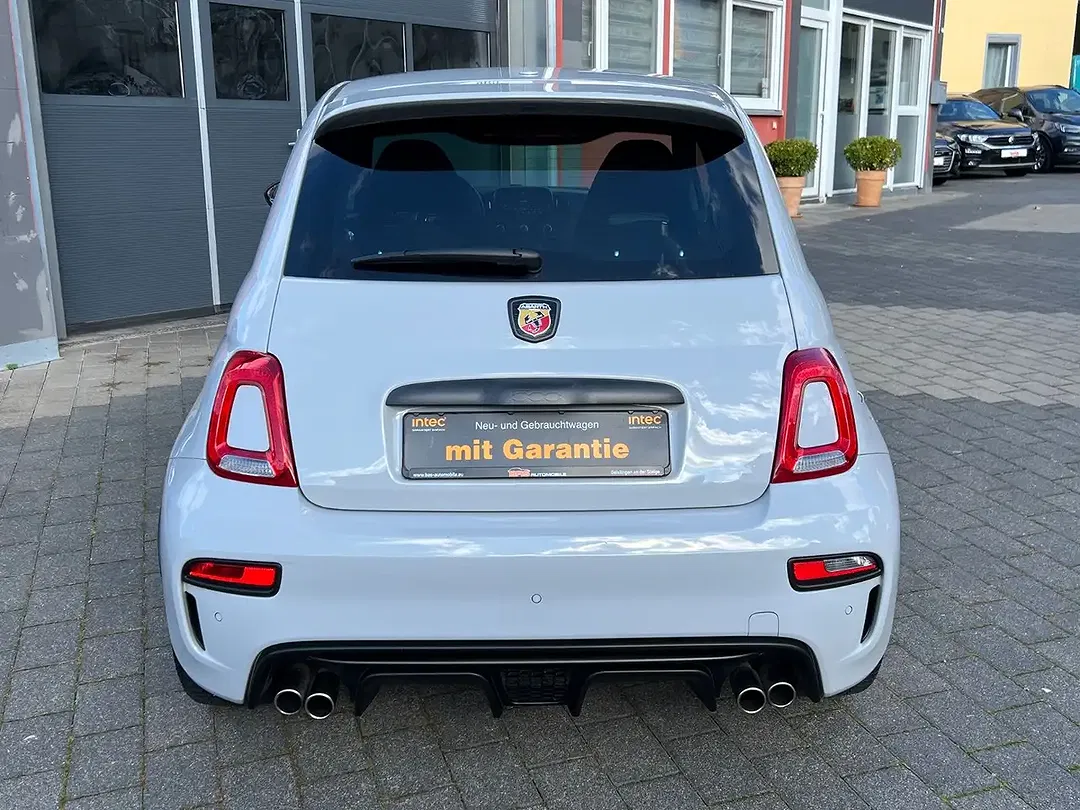 Abarth 695 - Thumbnail 5