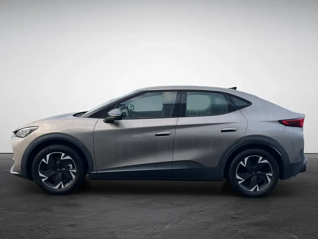 CUPRA Tavascan - Thumbnail 3
