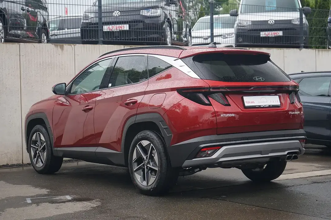 Hyundai TUCSON - Thumbnail 2
