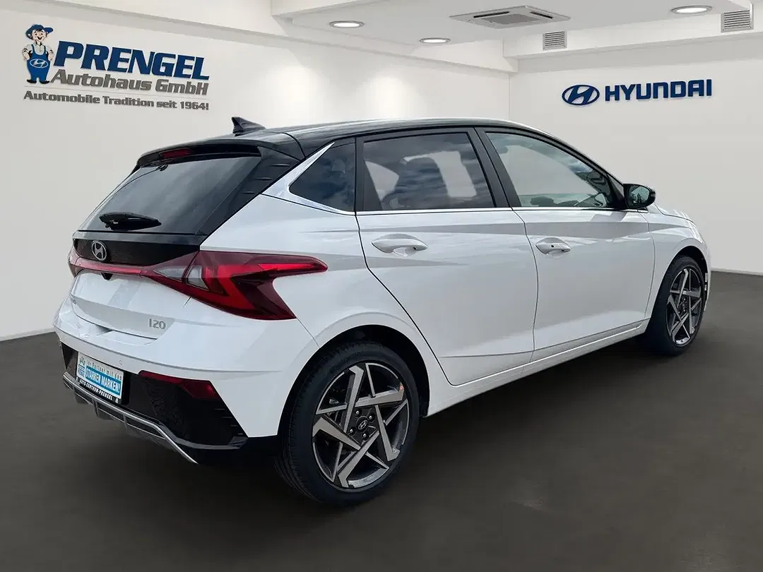 Hyundai i20 - Thumbnail 3