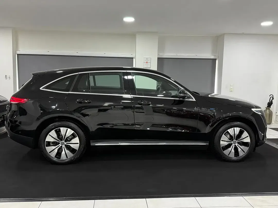 Mercedes-Benz EQC 400 - Thumbnail 7
