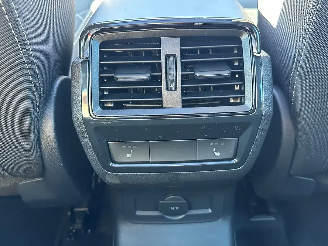 Skoda Karoq - Thumbnail 17