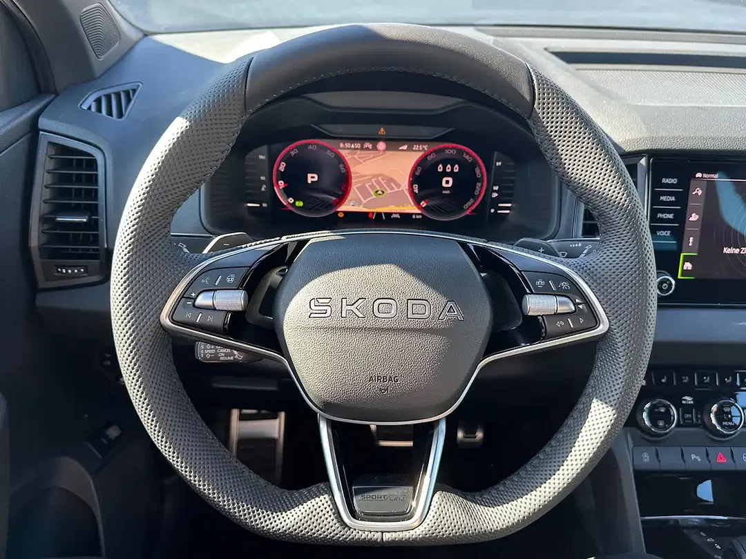 Skoda Karoq - Thumbnail 9