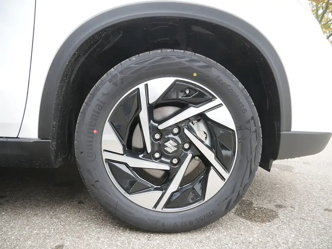 Suzuki Vitara - Thumbnail 7