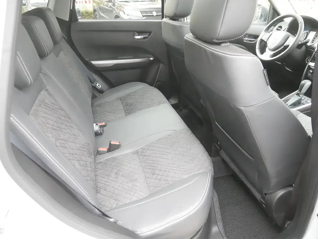 Suzuki Vitara - Thumbnail 9