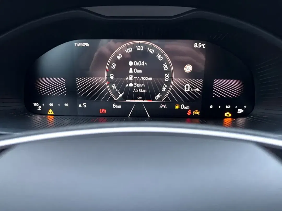 Skoda Scala - Thumbnail 15