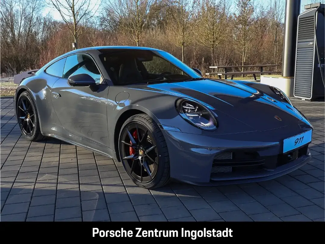 Porsche 992 - Thumbnail 11
