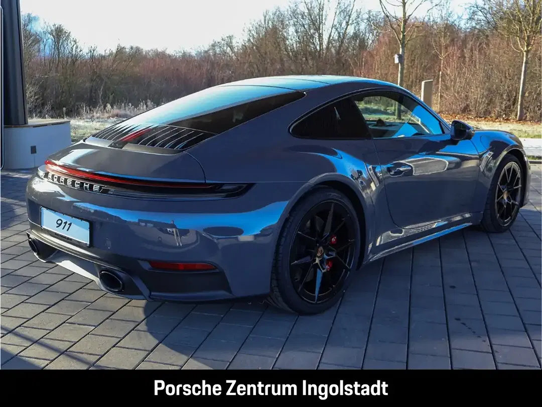Porsche 992 - Thumbnail 9