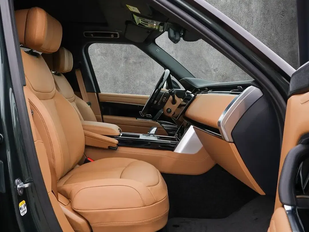 Land Rover Range Rover - Thumbnail 3