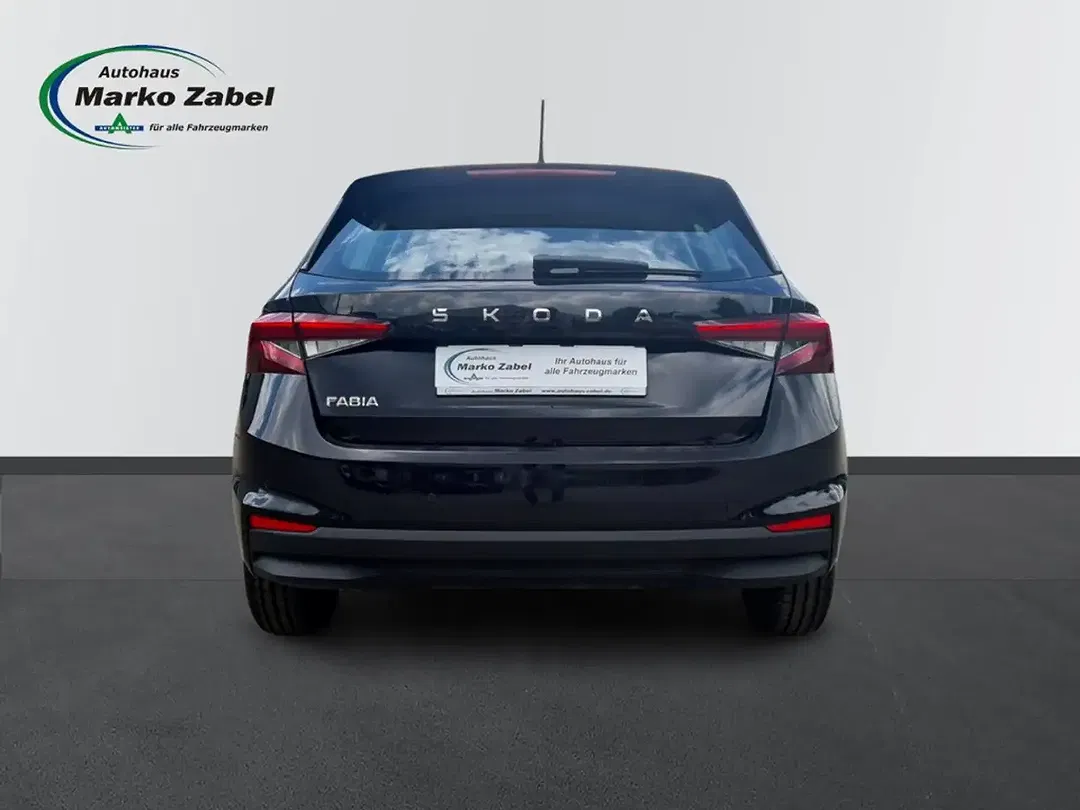 Skoda Fabia - Thumbnail 4