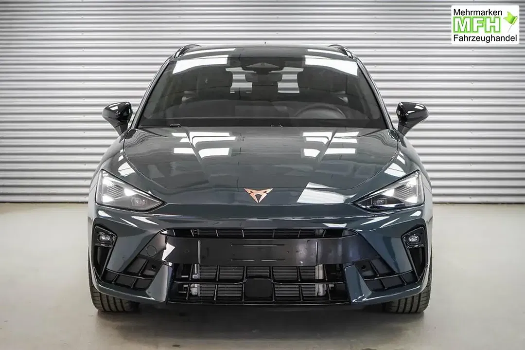 CUPRA Leon - Thumbnail 2