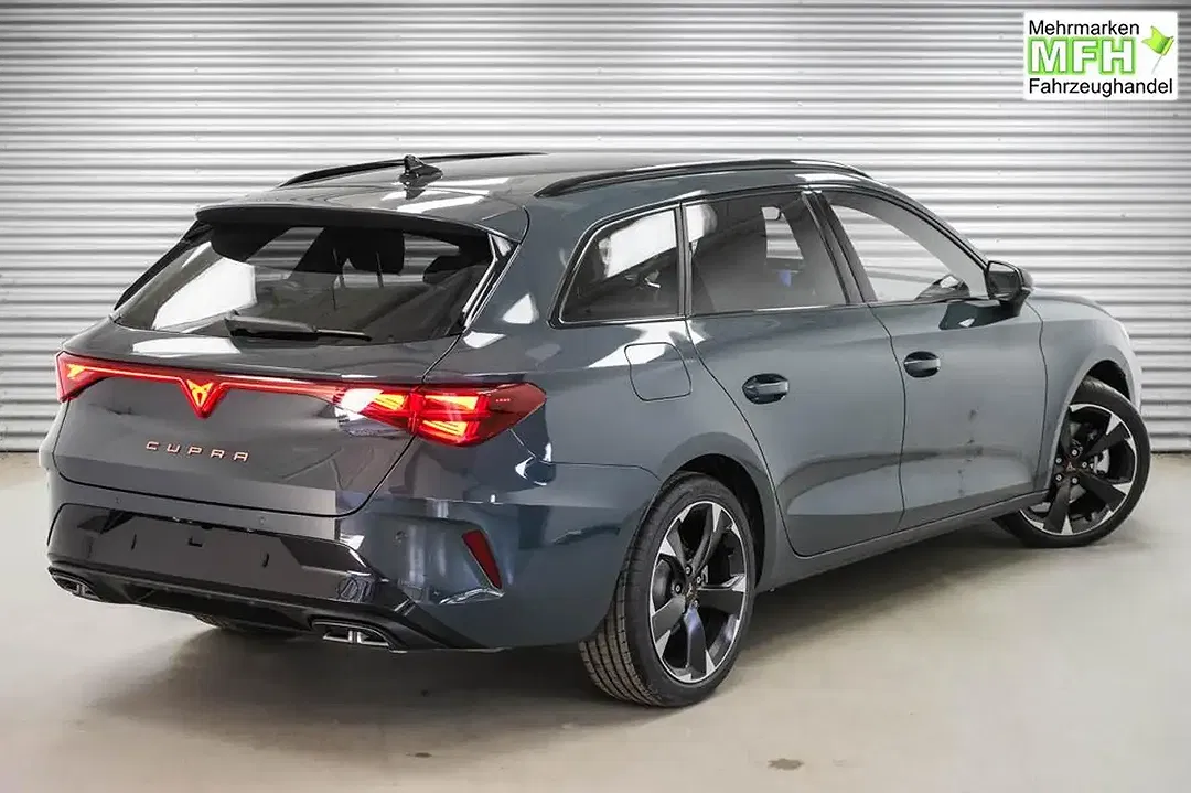 CUPRA Leon - Thumbnail 3