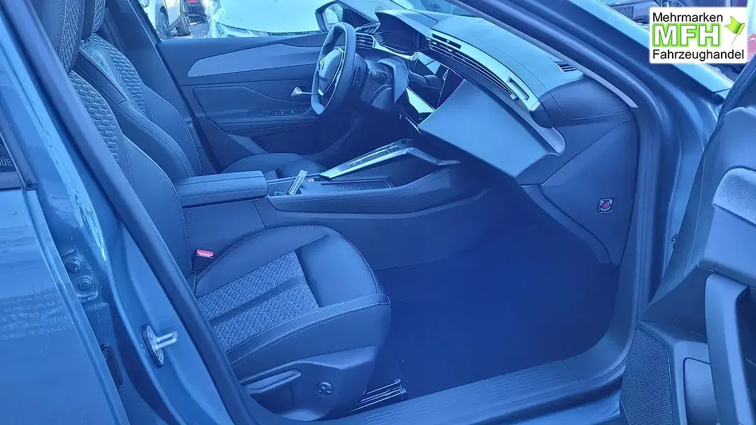 Peugeot 308 - Thumbnail 10