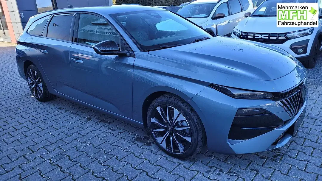 Peugeot 308 - Thumbnail 3