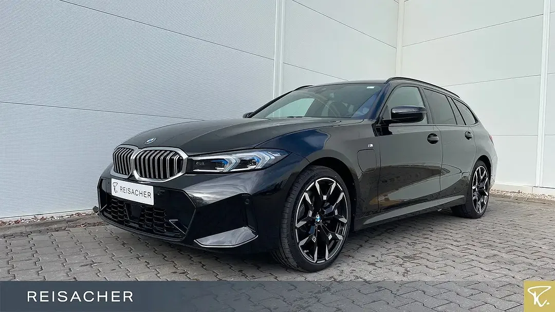 BMW 330 - Thumbnail 1