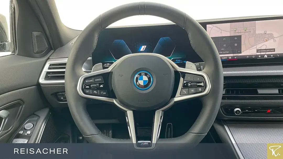 BMW 330 - Thumbnail 5