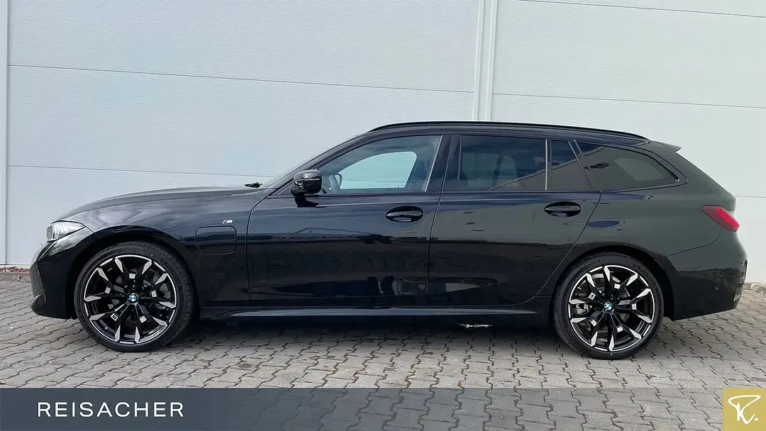 BMW 330 - Thumbnail 9