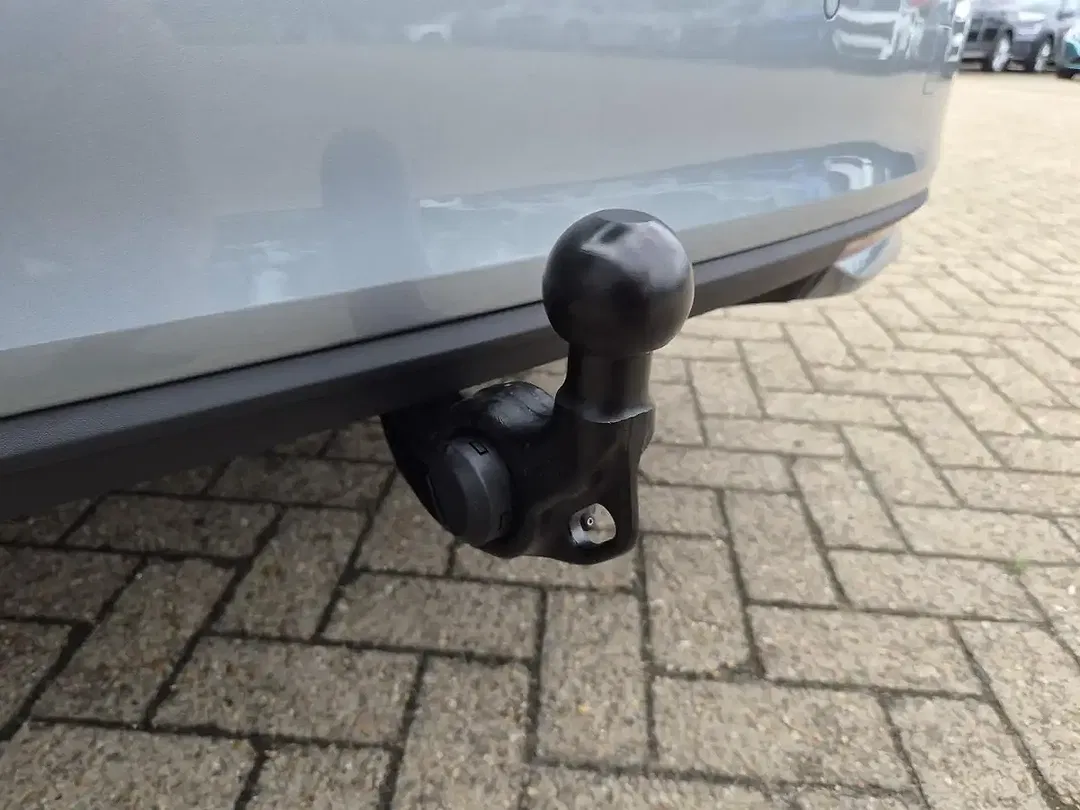 Skoda Octavia - Thumbnail 11