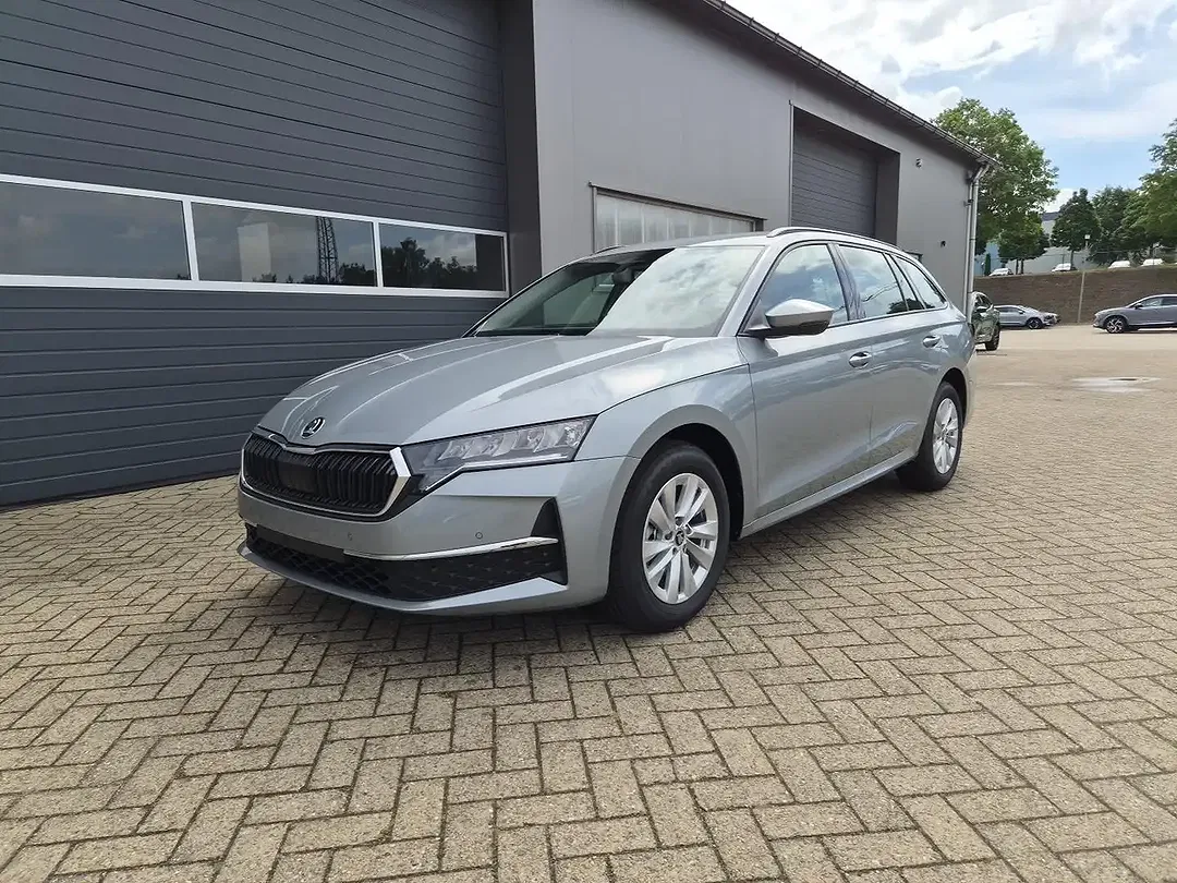 Skoda Octavia - Thumbnail 3
