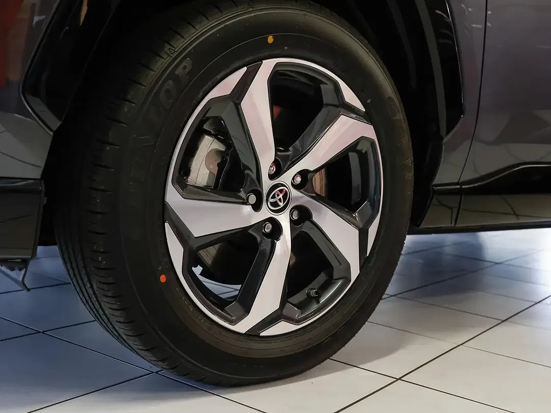 Toyota RAV 4 - Thumbnail 5