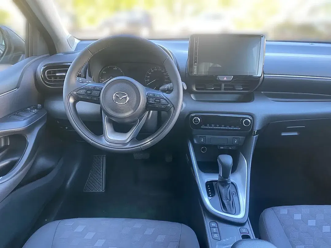 Mazda 2 - Thumbnail 8