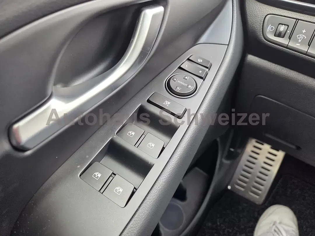 Hyundai i30 - Thumbnail 18