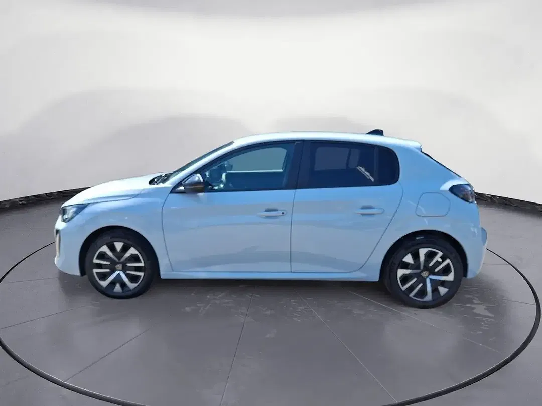 Peugeot 208 - Thumbnail 3