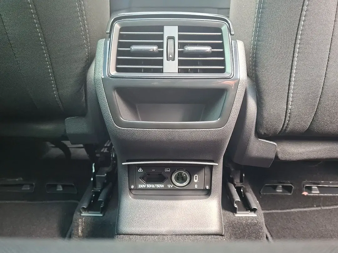 Skoda Karoq - Thumbnail 15