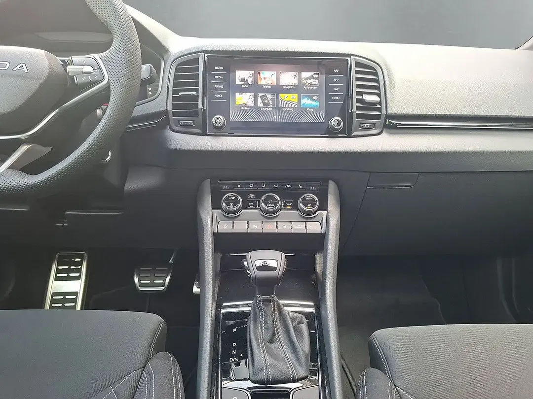 Skoda Karoq - Thumbnail 8