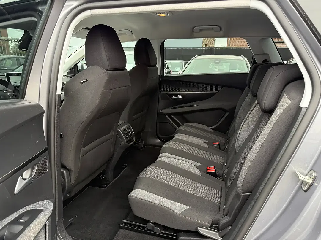 Peugeot 5008 - Thumbnail 13