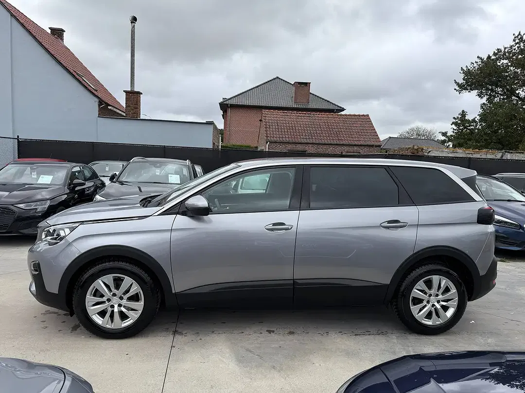 Peugeot 5008 - Thumbnail 8