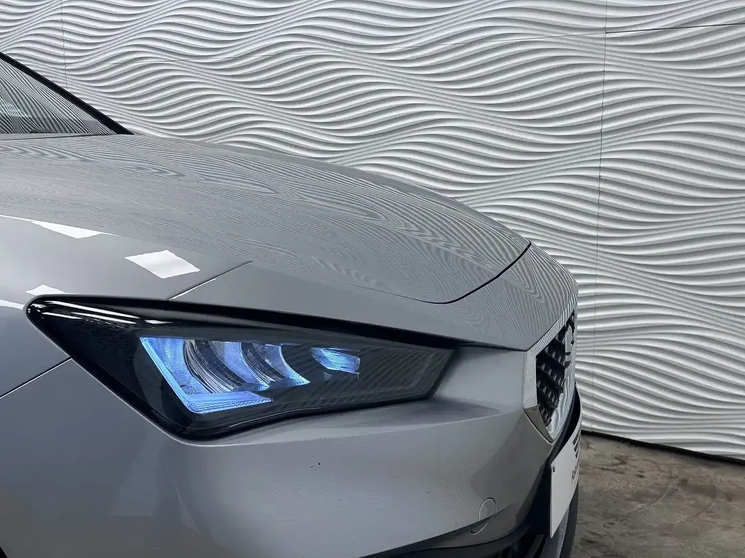 SEAT Leon - Thumbnail 5