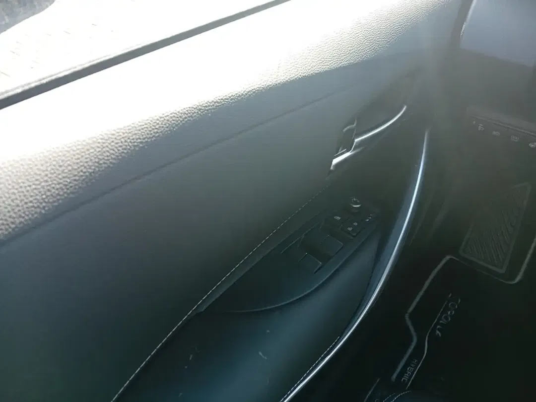 Toyota Corolla - Thumbnail 14