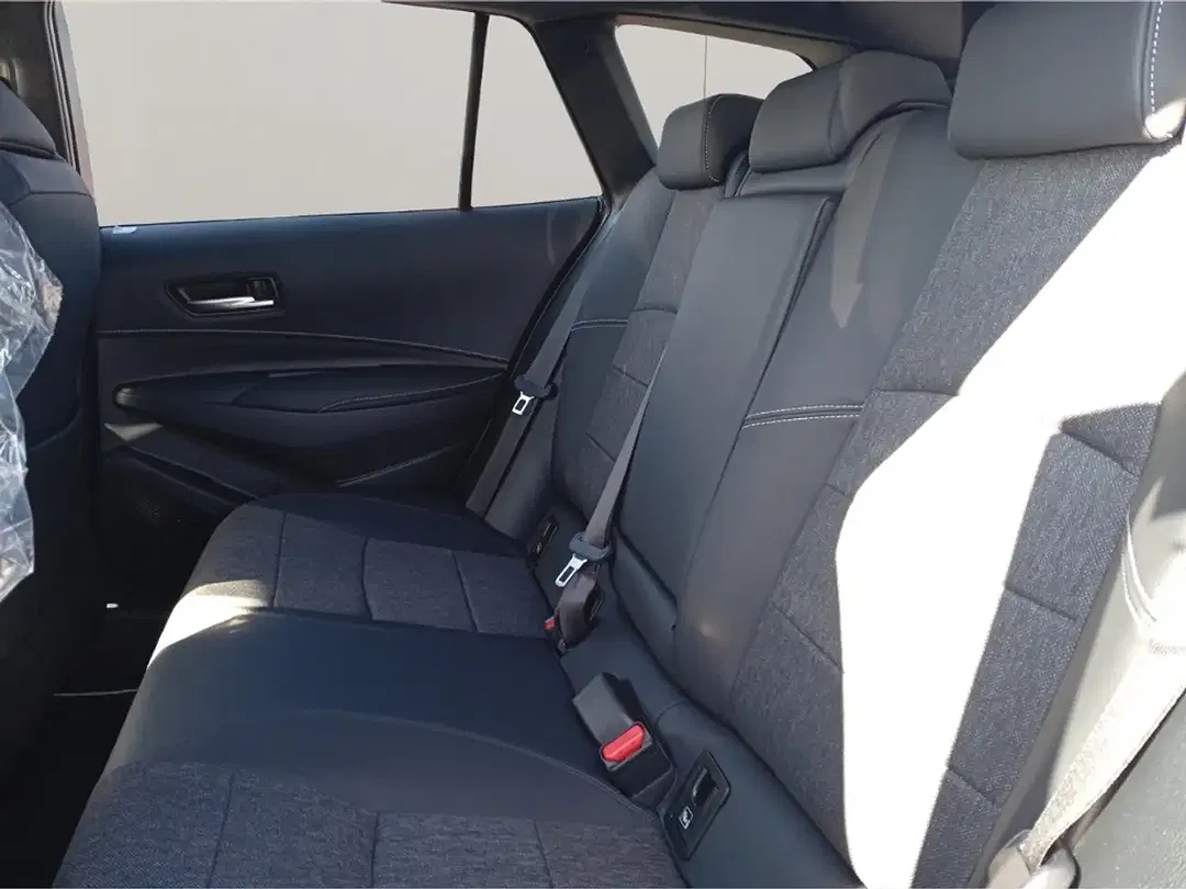 Toyota Corolla - Thumbnail 9