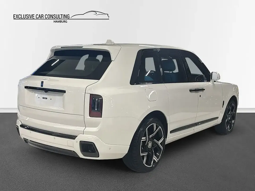 Rolls-Royce Cullinan - Thumbnail 6