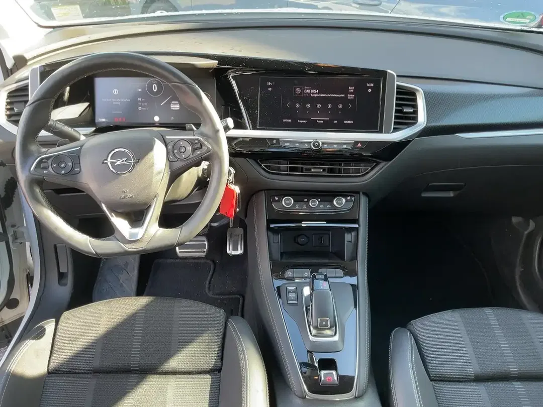 Opel Grandland - Thumbnail 10
