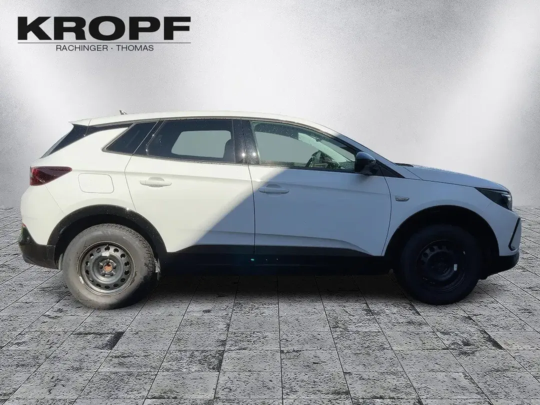 Opel Grandland - Thumbnail 2