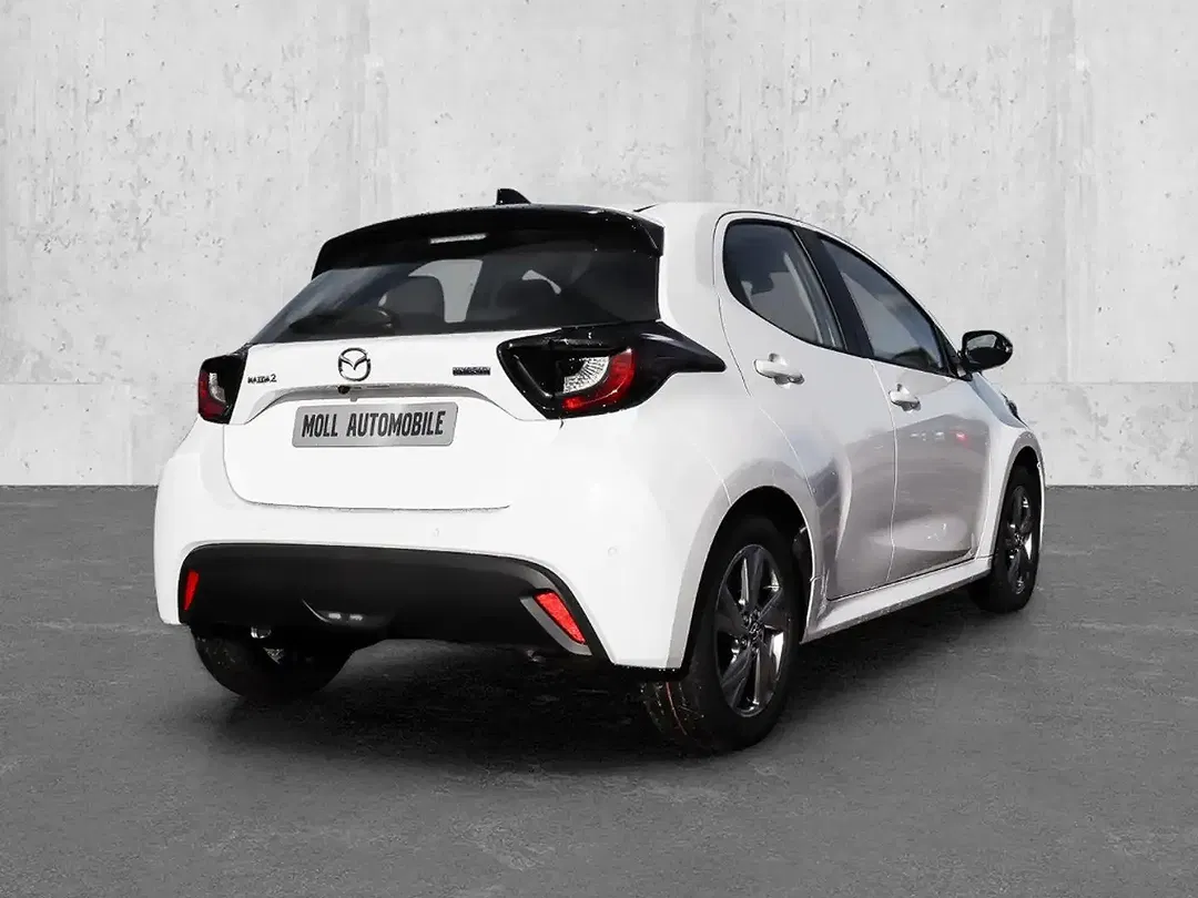 Mazda 2 - Thumbnail 2